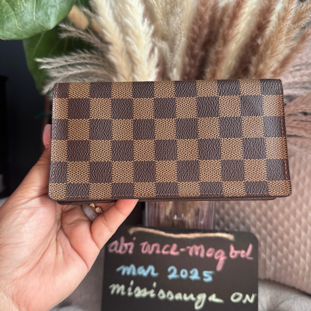 Louis Vuitton Damier Ebene Bifold Wallet